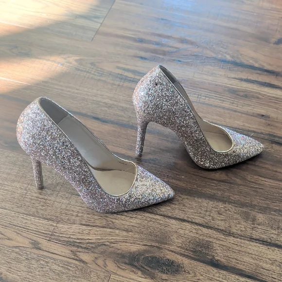 Charlotte Russe Sparkling Gold Heels - Picture 5 of 5